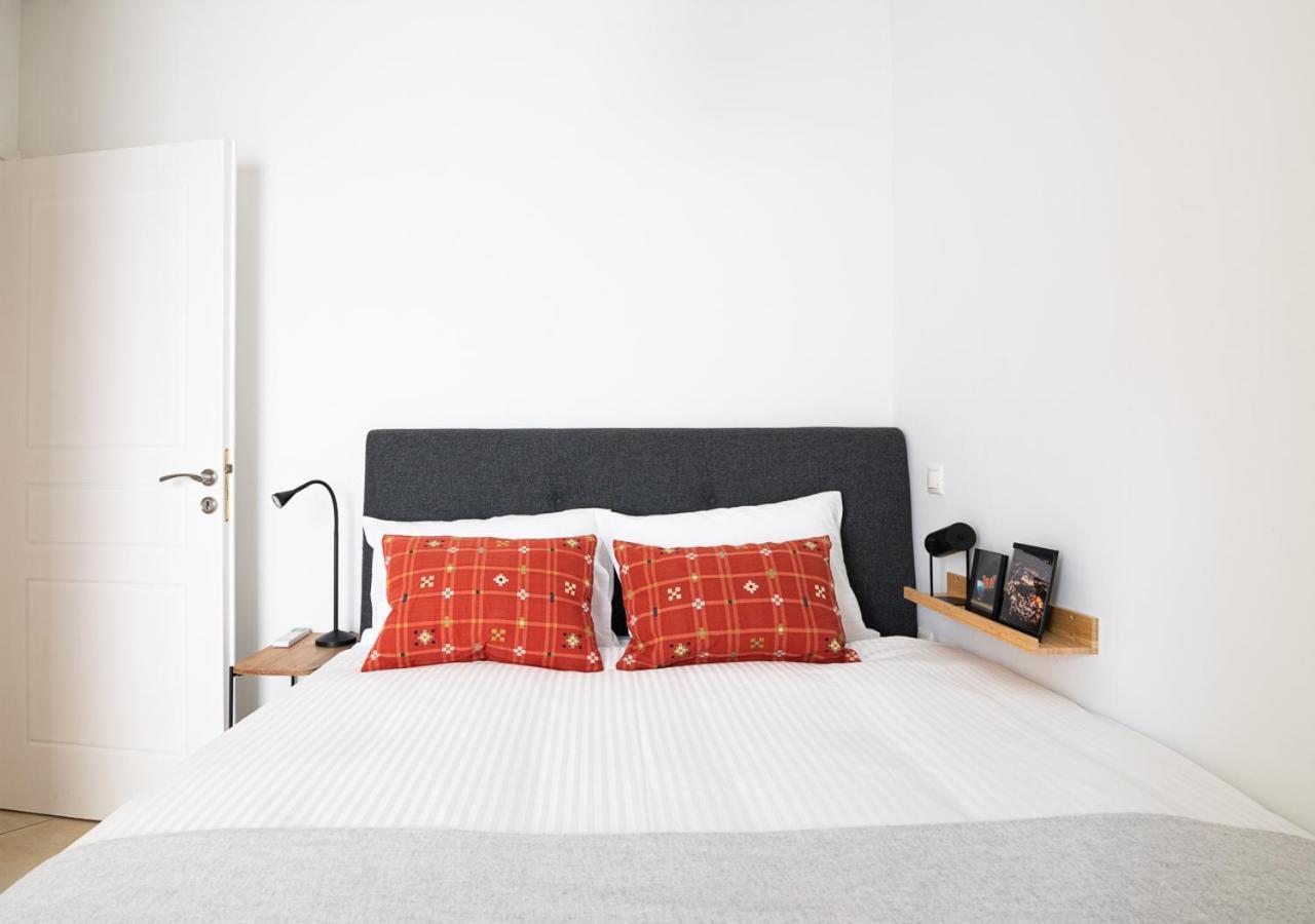 Elegant Apt 50Meters Close Acropolis Atenas Exterior foto